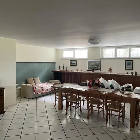 Del Palazzo * بيسكارا